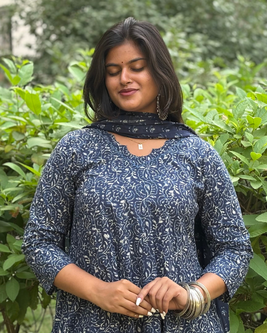 क Three Piece Set