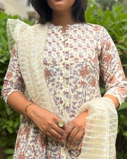 क kurta with dupatta set