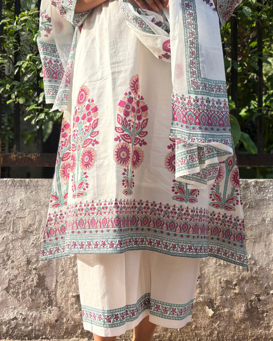 क Three Piece Set