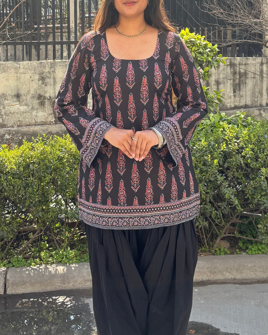 Kala kurti