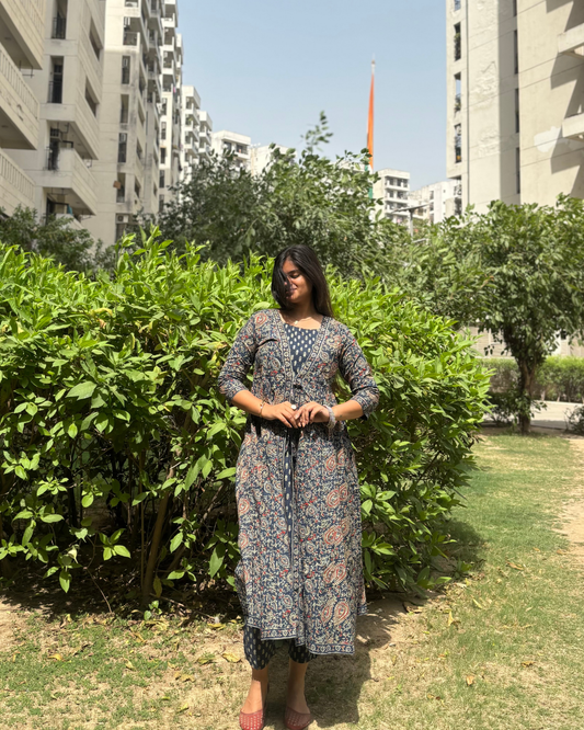 क Two Piece Set