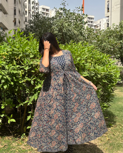 क Two Piece Set