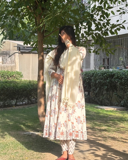 क Three Piece Set