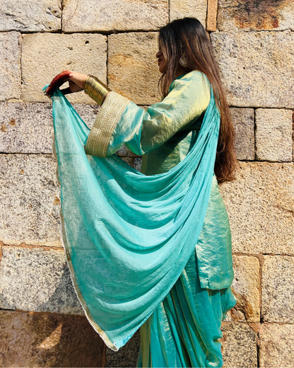 Nazaakat set