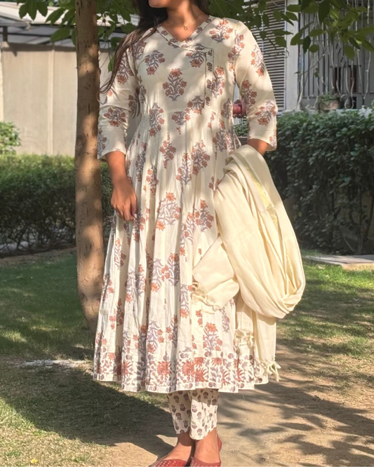 क Three Piece Set