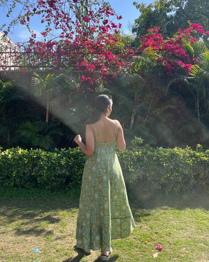 क Maxi Dress